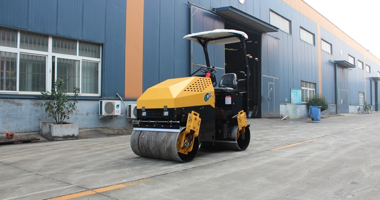 全新3吨小型压路机磨合期要多久？？？？